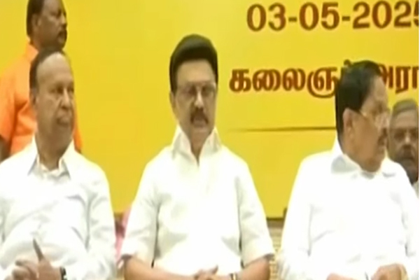 Chief Minister MK Stalin's criticism eps at district secretaries meeting