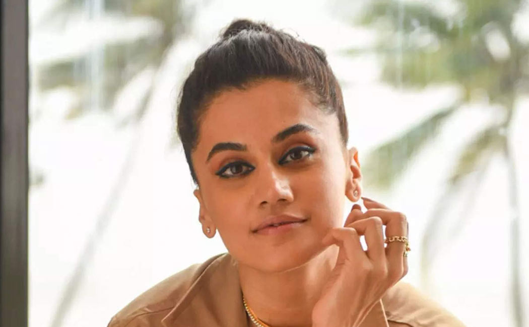 taapsee pannu about negative review of his movie Dobaaraa