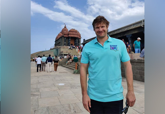 Australian cricket team PLAYER SHANE WATSON VISIT touched the Thiruvalluvu statue