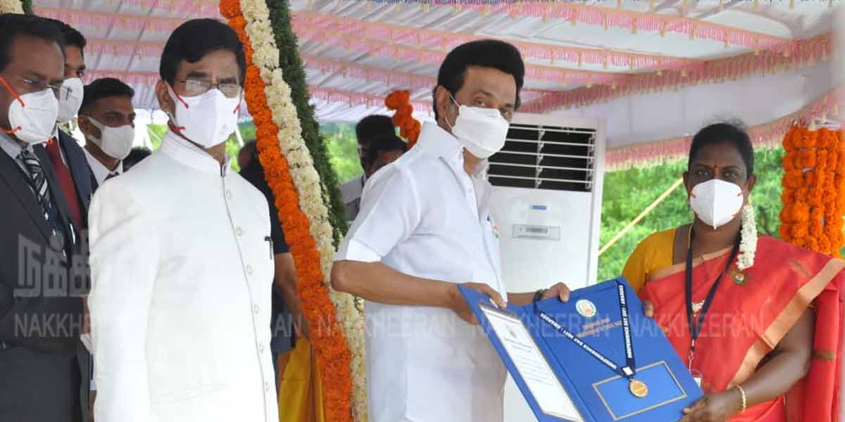 'Kalpana Chawla Award for deceased doctor Shanmugapriya'