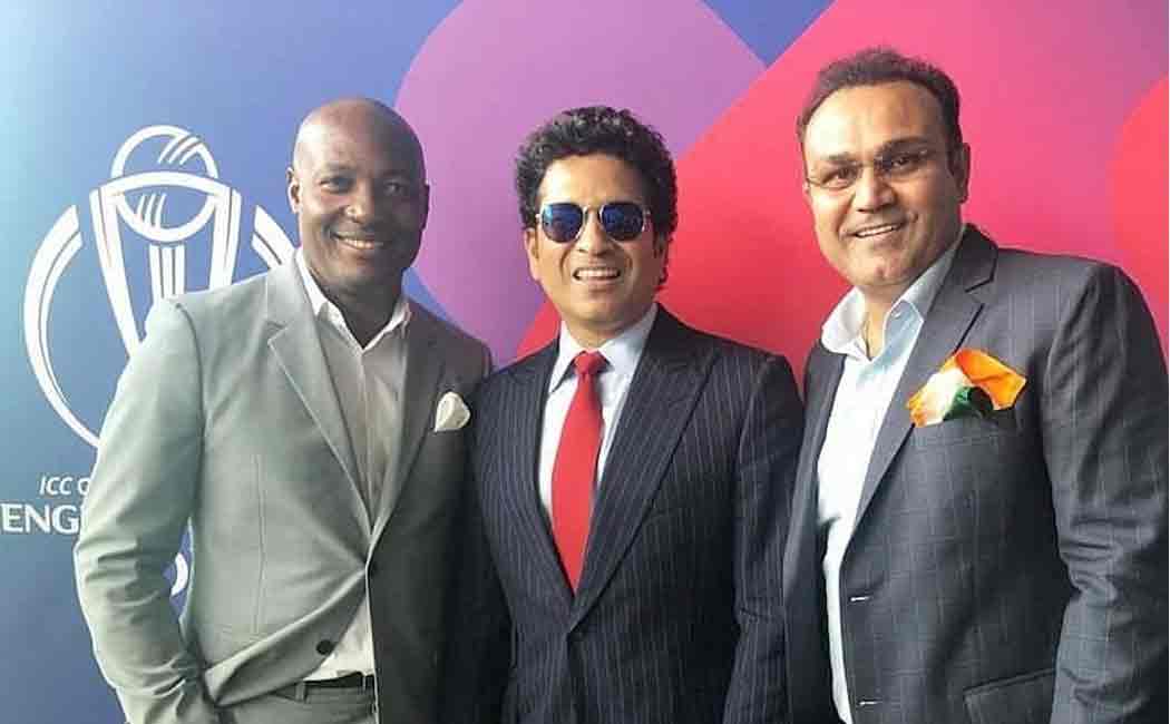 brian lara admitted in mumbai hospital due to chest pain