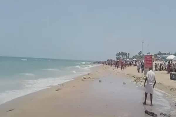Bathing in Tiruchendur sea prohibited