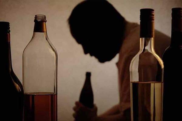 tragic decision taken by the youth addicted to liquor