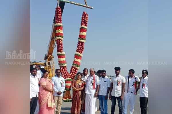 Why we make 500 kg of apple garland for Sasikala m.seenivasan