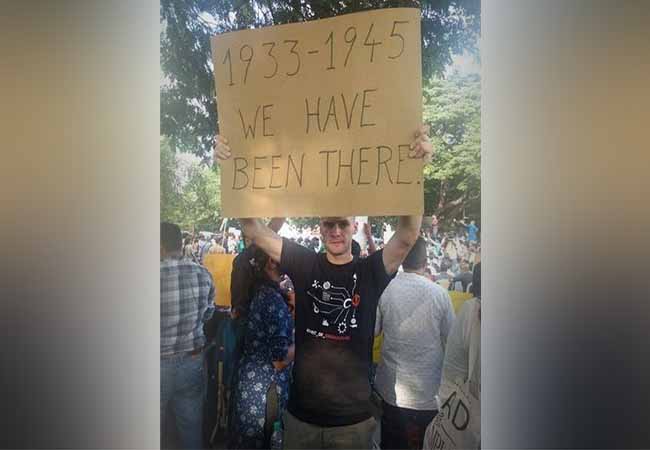 CITIZENSHIP AMENDMENT BILL 2019 MADRAS IIT STUDENTS INDIA GOVERNMENT