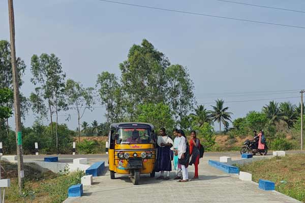 Bus service has resumed through Vadakadu