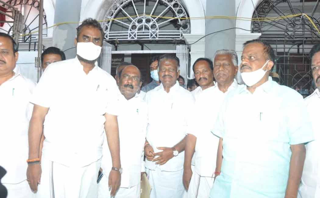 AIADMK walkout from Assembly condemning minister speech