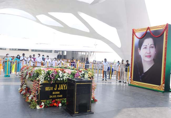 jayalalithaa, mgr memorials visitors not allowed