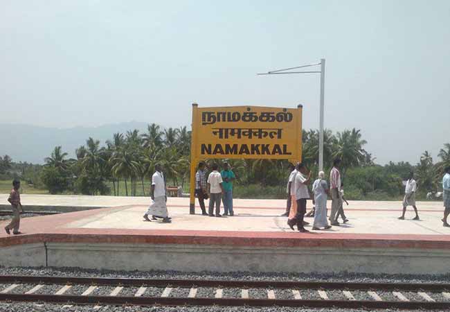 child women incident namakkal police youth