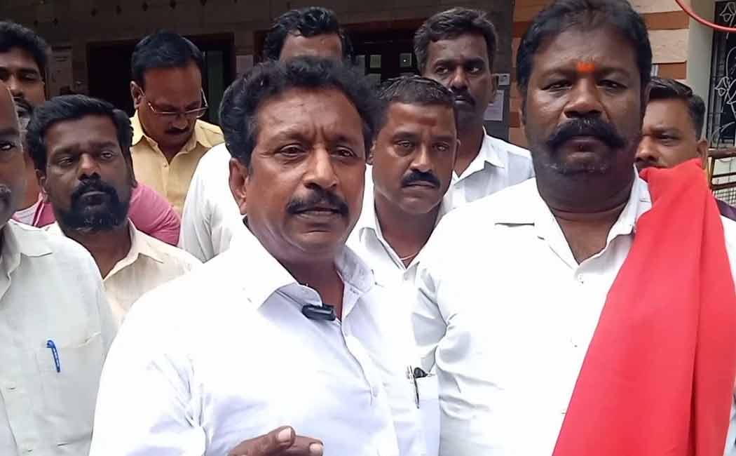 Truck Owners Association alleges that MLA threatening sand trucks
