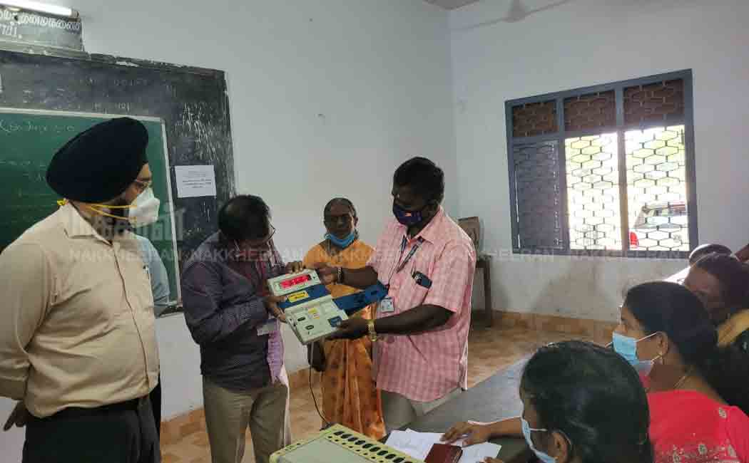 Training camp for election officials! (Pictures)