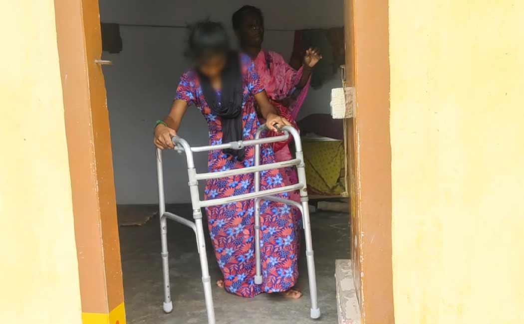 Mother demands that Tamil Nadu government should help her disabled daughter