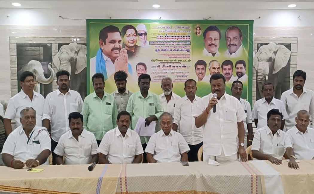 'Stalin is spreading false propaganda by sticking stickers' - Former Minister Srinivasan interviewed