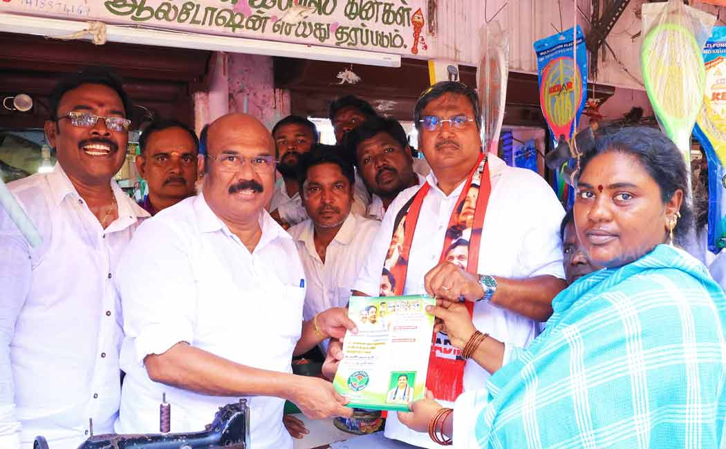 Jayakumar gathers votes by sewing clothes and supporting ADMK candidate (Pictures)