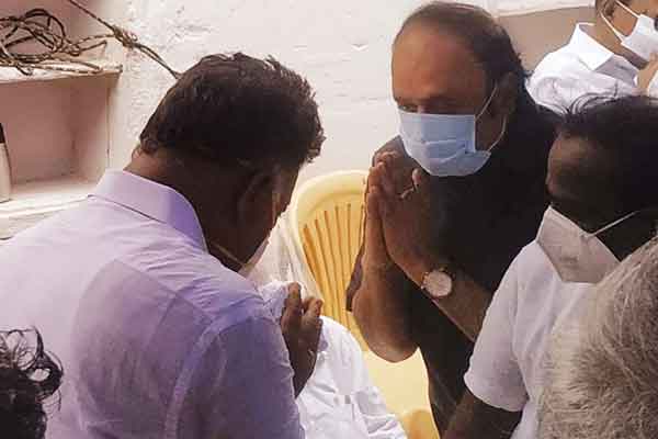 Pugazhendi met OPS in person and expressed his condolences