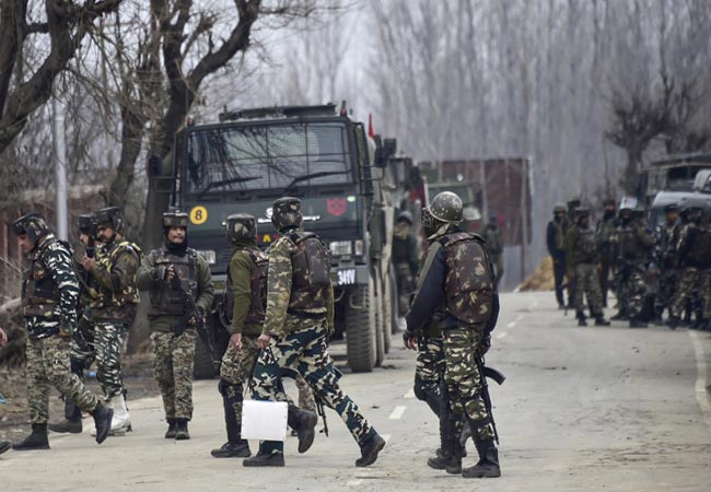 KASHMIR ISSUE INDIAN ARMY PAKISTAN PM IMRAN KHAN TWEET
