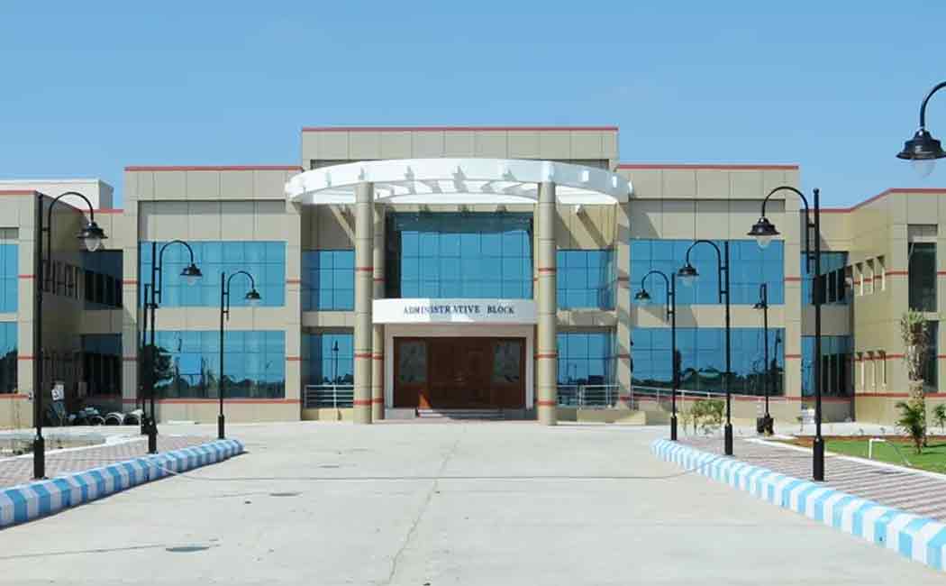 trichy national law university controversy