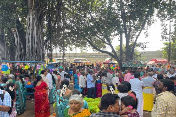 Mariamman festival in fifty places at the same time in one town in dindugal
