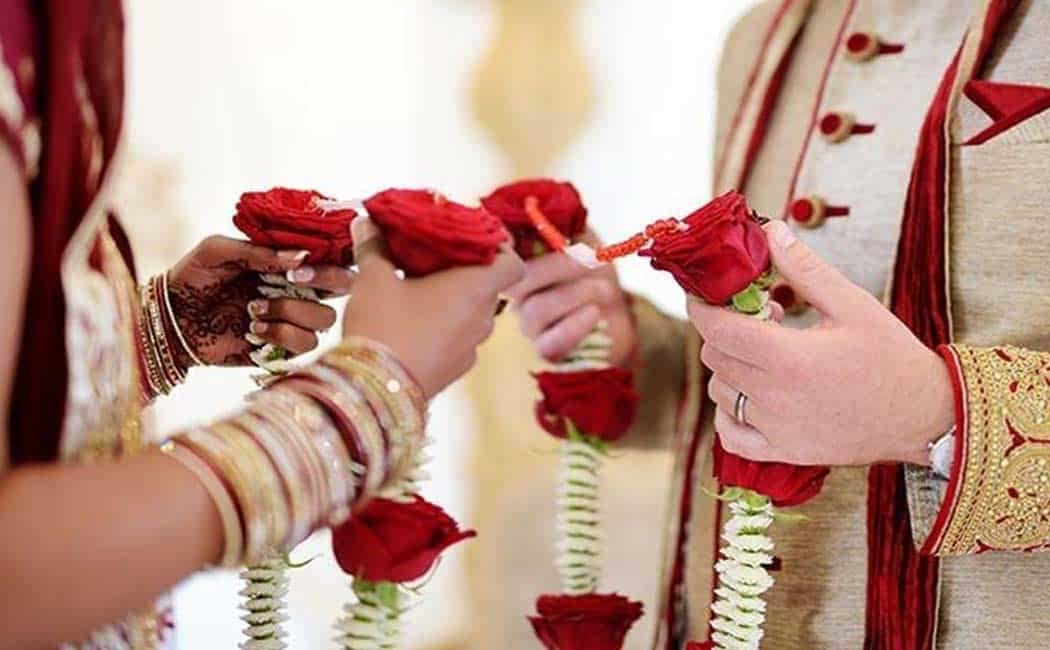 A young woman committed herself after 6 months of marriage