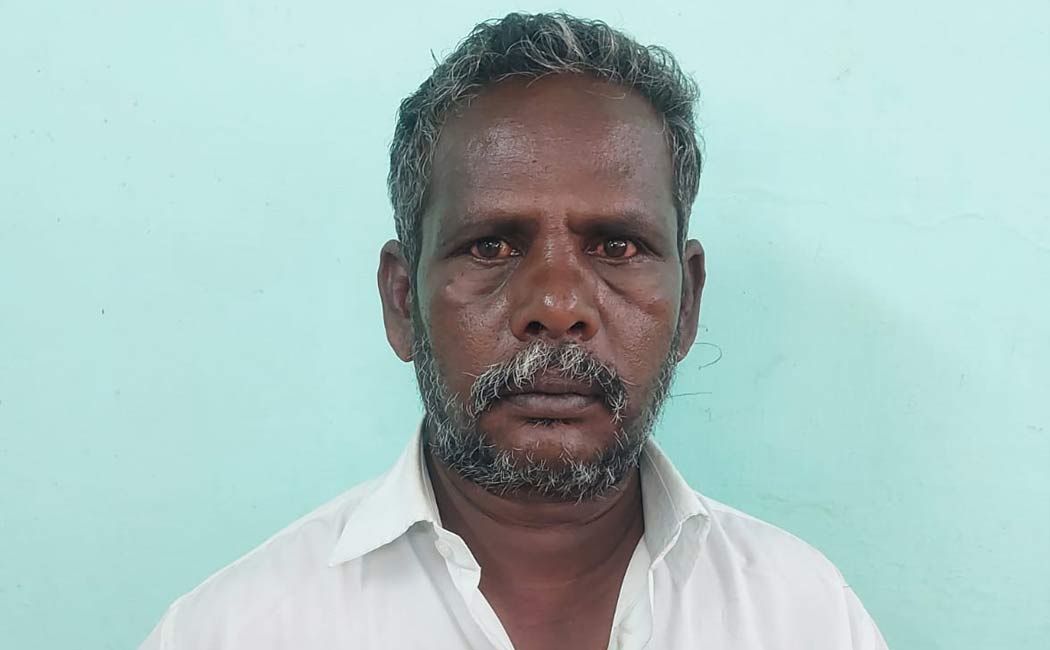 old man misbehaved with schoolboy who asked for a lift