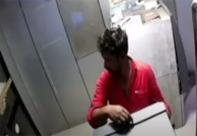 Youths arrested for trying to rob an ATM