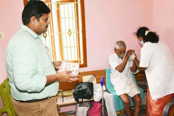 Karur Collector who inspected the villages!