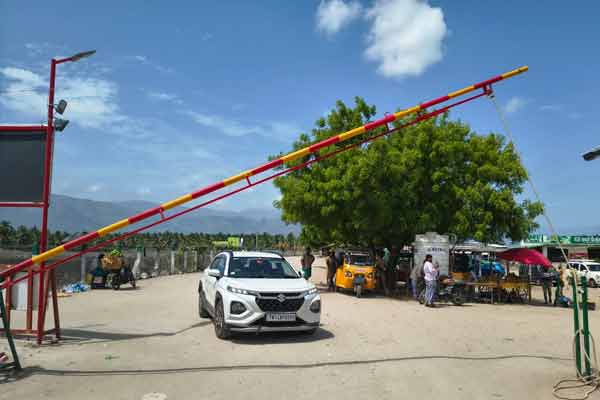 Auto drivers brawl at Satguru Swami Temple in Kanakkampatti
