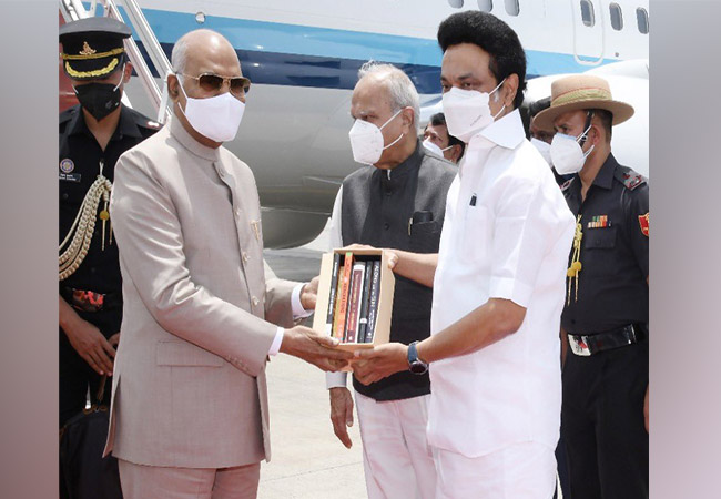 Texts presented by Chief Minister MK Stalin to the President of the Republic!