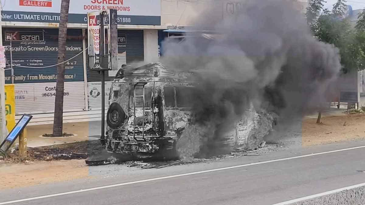 A tourist van caught fire