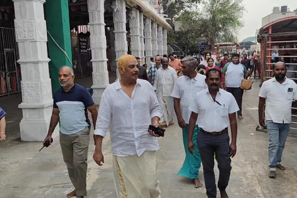 Khushboo husband used cell phone violation Pazhani Murugan Temple ban