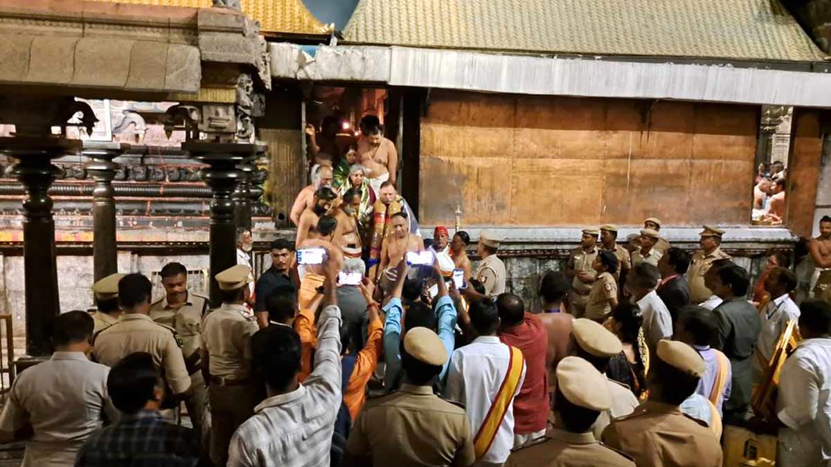 High Court Judge Sami darshanam at Chidambaram Nataraja temple