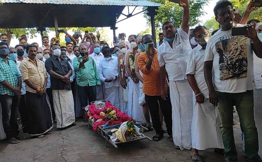 writer Ilangumaran passes away ... Body cremated with government honors