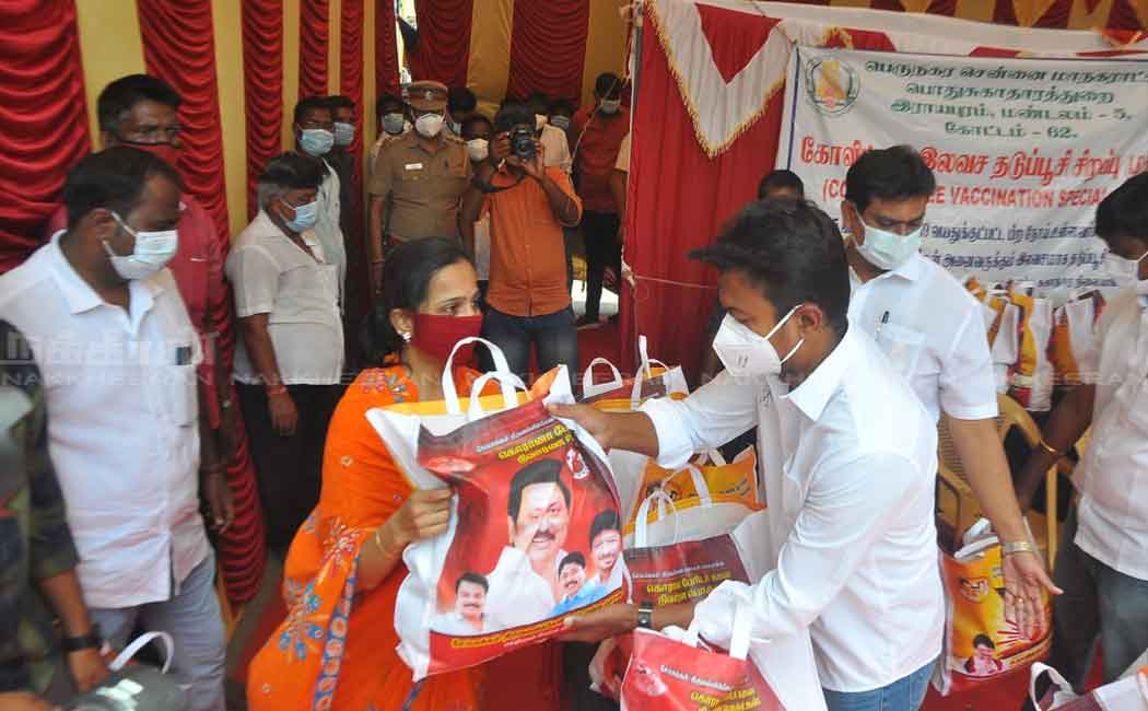 Udayanithi Stalin attends corona vaccination camp