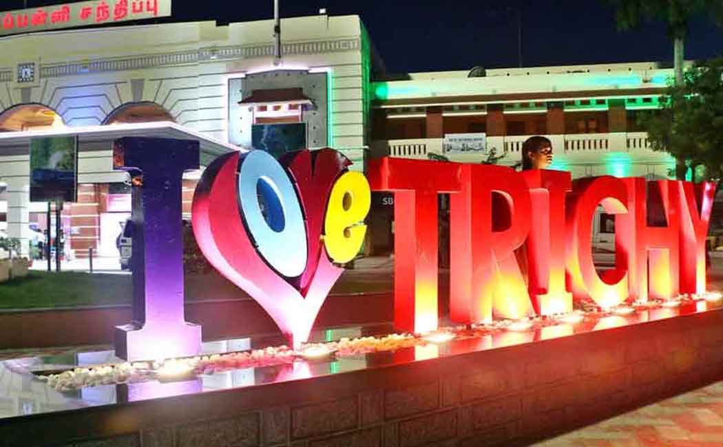 Railway General Manager opens selfie spot