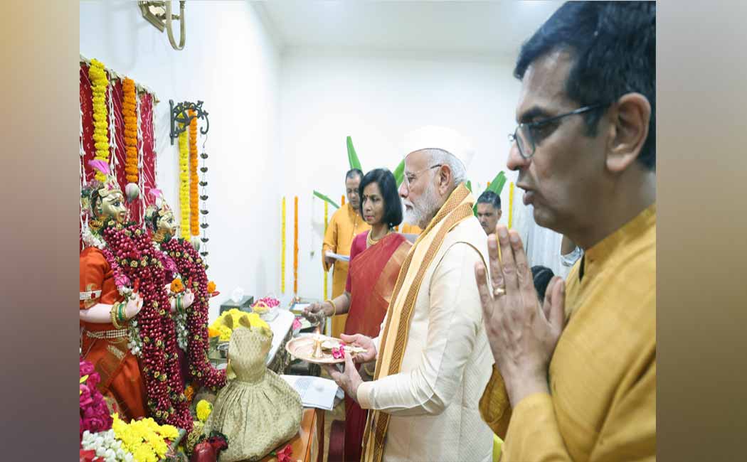 Prime Minister Modi at the residence of the Chief Justice of the Supreme Court