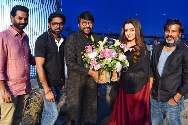 trisha joined in chiranjeevi Vishwambhara