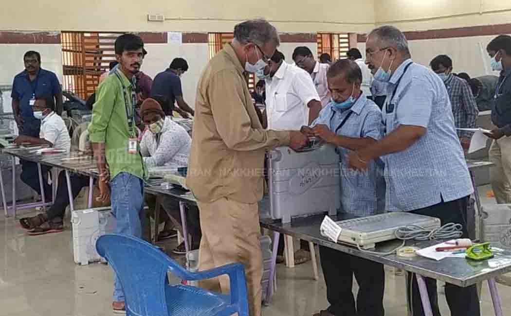 Symbol fitting on the voting machine