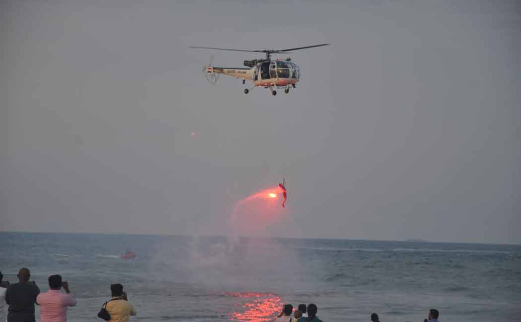 Rehearsal of rescue work to quickly rescue those missing at sea