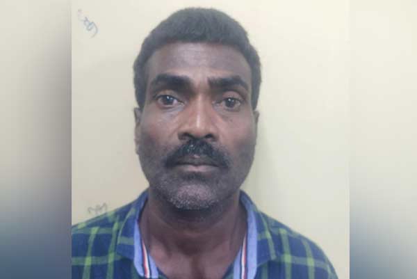 Father slashes son with after he got into argument after drinking