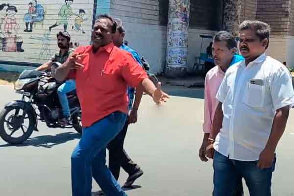 Independent candidate danced to the song 'ellarume Thirudangathan... sollpona...'