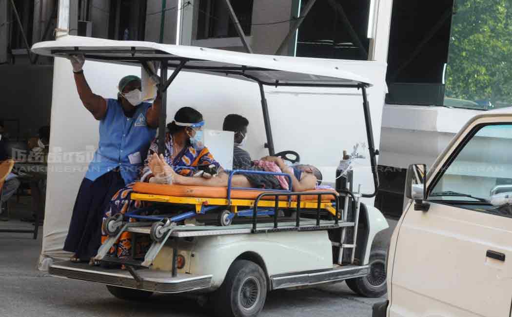 Ambulance waiting at Rajiv Gandhi Government Hospital in Chennai