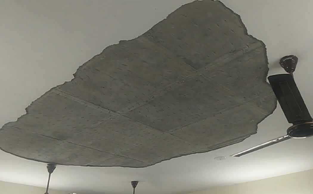 roof of the newly built primary health center collapsed and fell