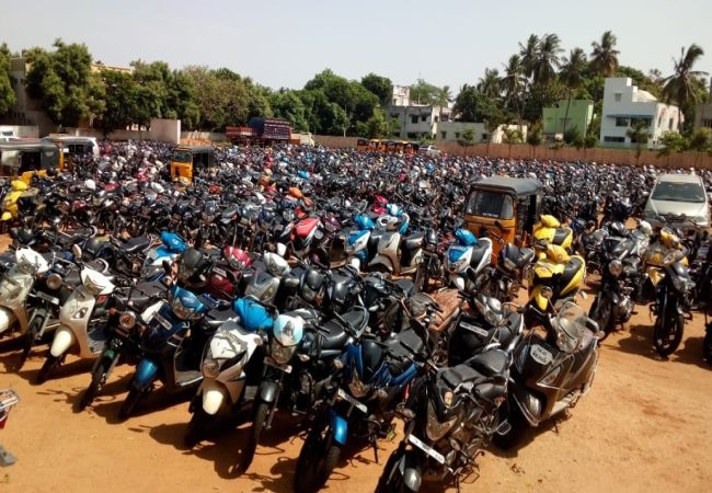 complete lockdown trichy district police vehicles seizures