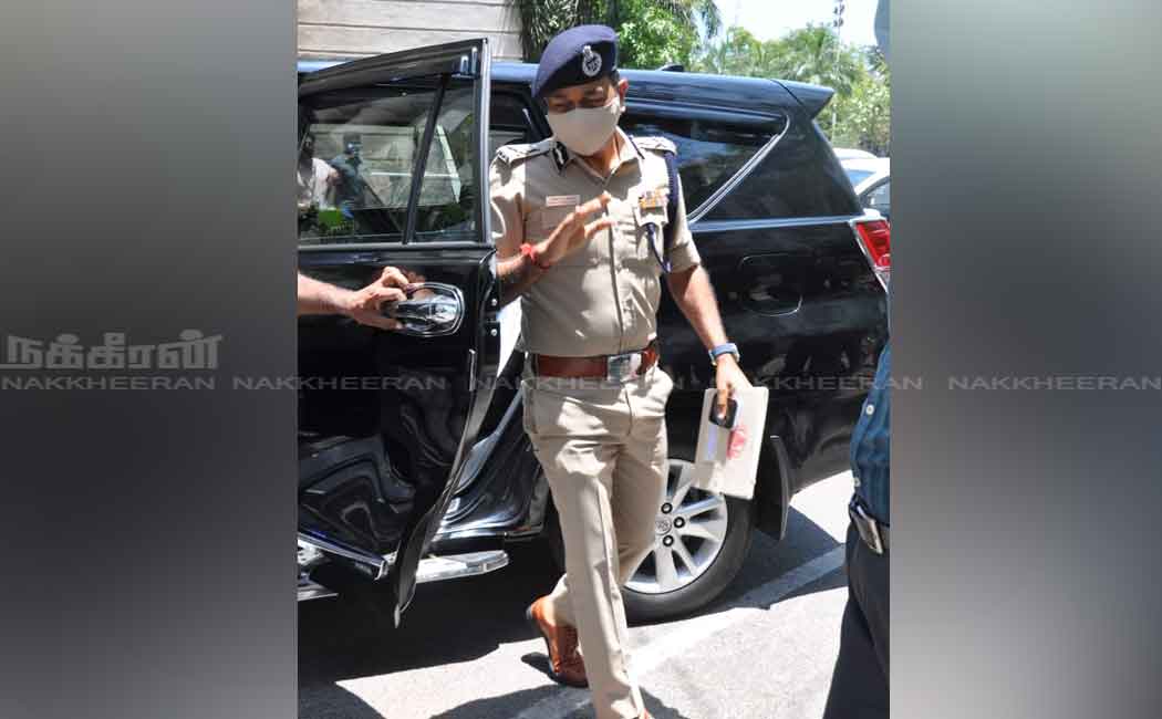 Change in curfew! Chief in consultation