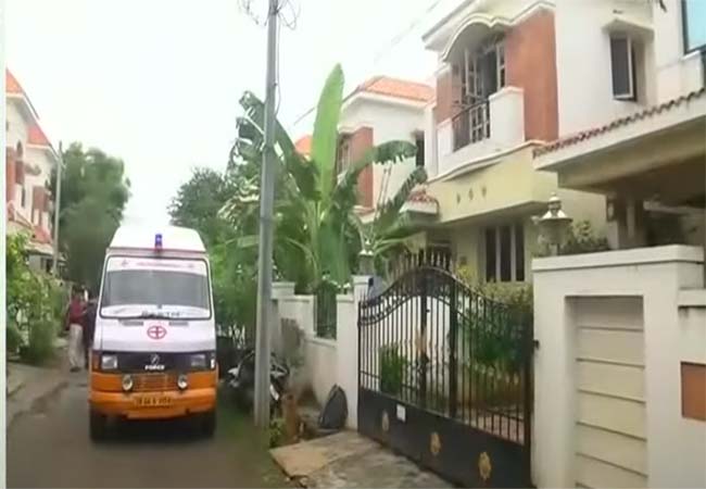 MADURAI DISTRICT HUSBAND AND WIFE INCIDENT POLICE INVESTIGATION