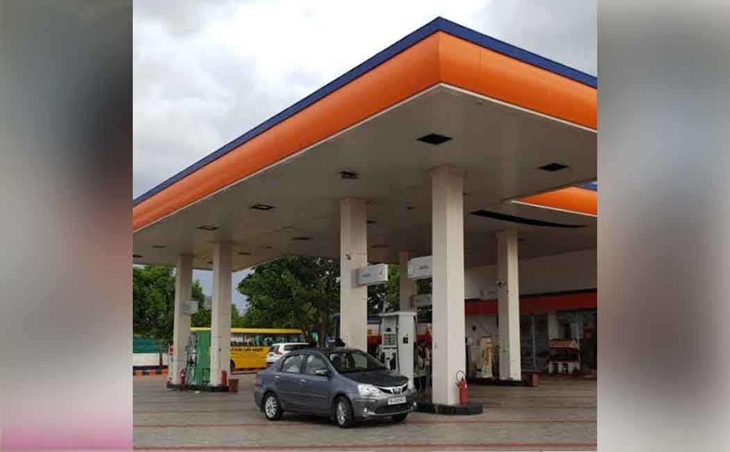 "Petrol is free for those with this name" - Petrol bunk announces bizarre offer