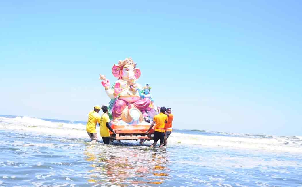 Ganesha idols dissolved in the sea!