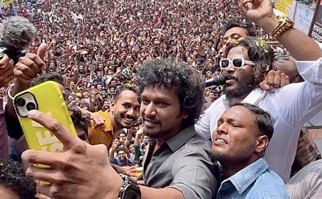 lokesh kanagaraj injured in leo celebration in kerala