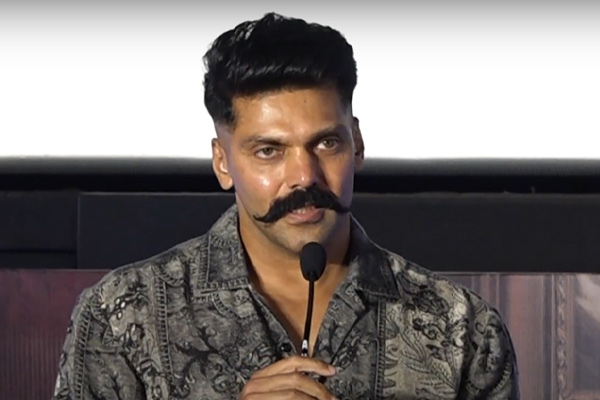 arya about his restaurant it raid