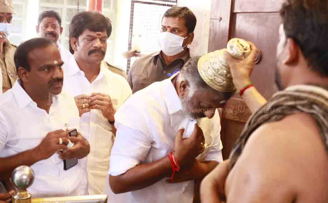 OPS who had darshan at the natural Ganesha temple